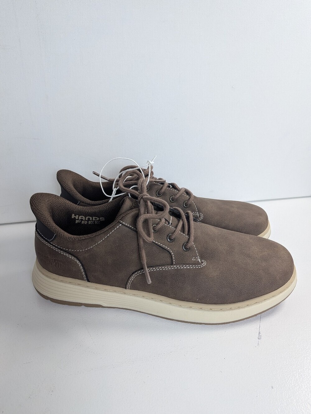 NWT Skechers Men Slip On Hands Free Swift Fit Casual Lace Up Shoe Brown Sz 9.5